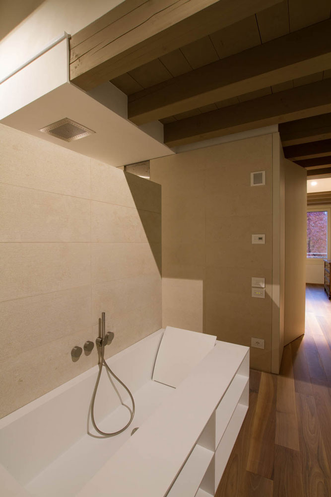 Bagno in un sottotetto
