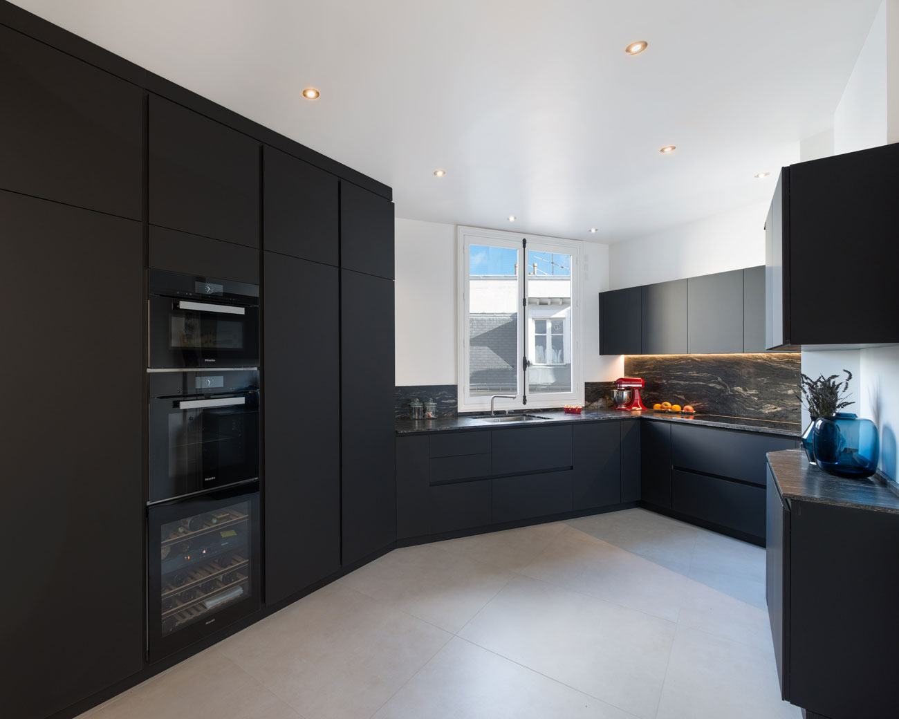 Kucina Total Black